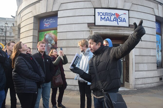 James Bond Film Location Walking Tour in London - Guides, group size, and the quality of the storytelling