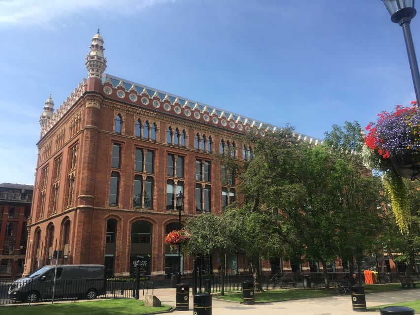 Leeds: 2-Hour Highlights Walking Tour - Key points to know before you book