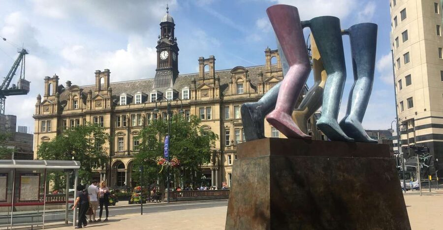 Leeds: 2-Hour Highlights Walking Tour - Starting at City Square outside Leeds Station