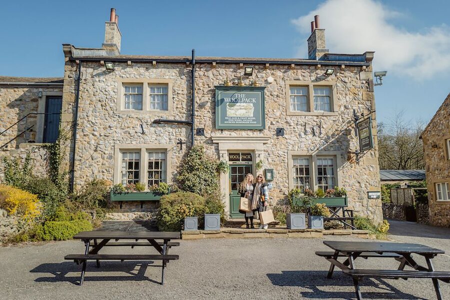 Leeds: Emmerdale Village Set Guided Tour - Key points at a glance