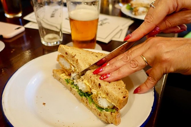 Leeds 'Hidden Gems' Food Tour - Seven stops, seven views of Leeds food