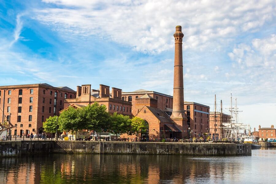 Liverpool: A Walk Through Time: Full History Walking Tour - Old Hall Chambers, Town Hall, and Castle Street