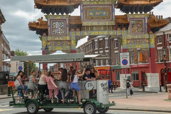 LIverpool beer or prosecco bike tour - Who will enjoy this most
