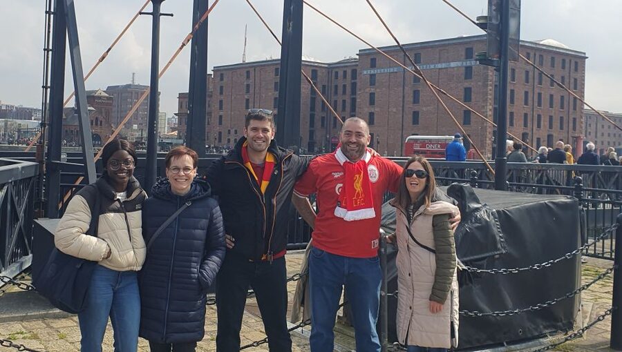 Liverpool: Guided City Walking Tour - Queen Victoria Monument and a useful finish