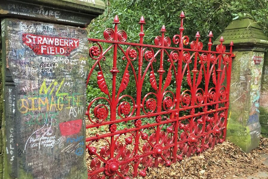 Liverpool: Private 3-Hour Beatles Classic Tour by Taxi - Ringo Starr’s childhood home