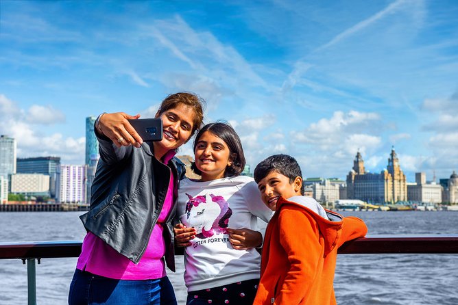 Liverpool: River Cruise & Sightseeing Bus Tour - Stops 3, 4, and 5: art, the Metropolitan Cathedral, and Liverpool Cathedral
