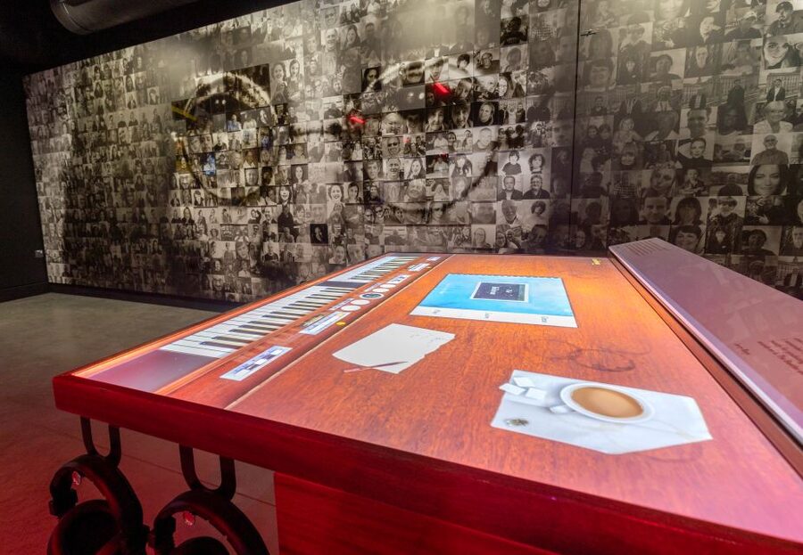 Liverpool: Strawberry Field Entry Ticket - John Lennon’s piano and the emotional center