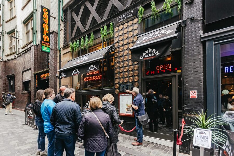 Liverpool: The Beatles and Cavern Quarter Walking Tour - Central Library, Radio City, and The Bluecoat