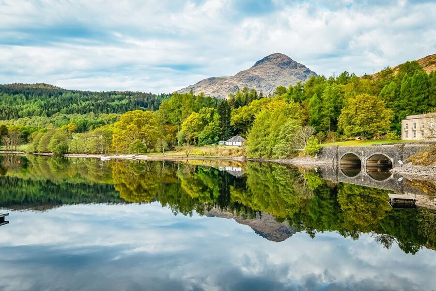 Loch Lomond: Island Discovery 2-Hour Cruise - Commentary, legends, and quiet sailing