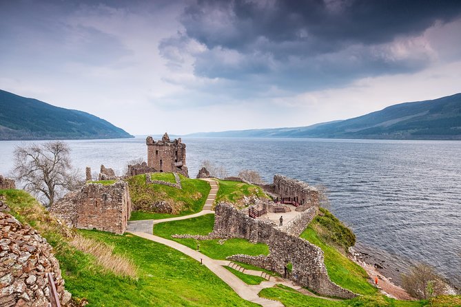 Loch Ness & Culloden Battlefield Private Tour from Inverness - Meeting in Inverness and heading toward Loch Ness