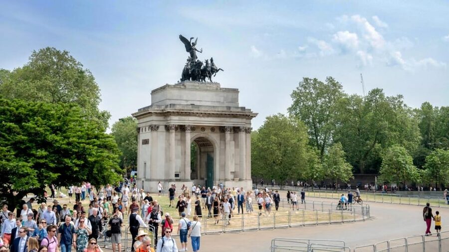 London: 24-Hour Hop-On Hop-Off Bus Pass - Trafalgar Square, the West End, and St Paul’s
