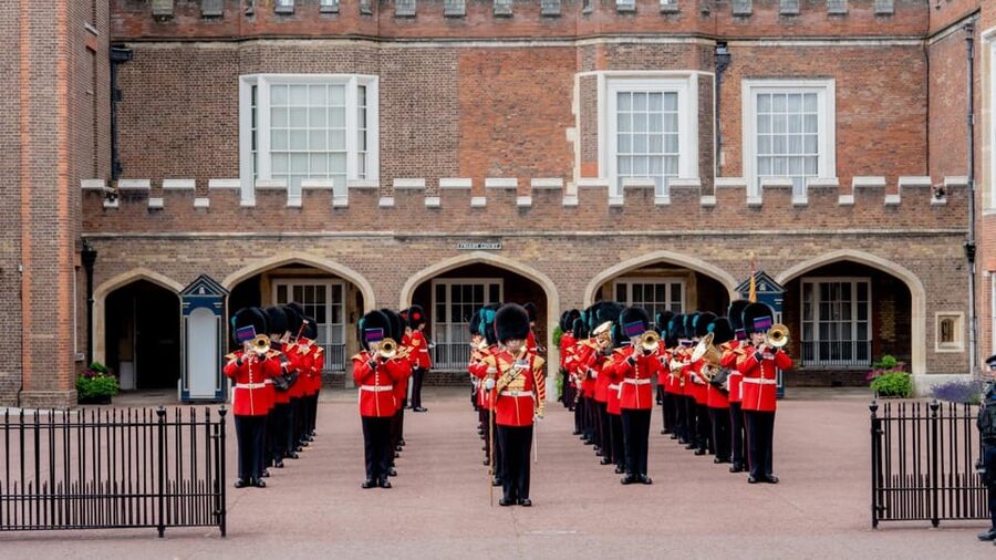 London: 24-Hour Hop-On Hop-Off Bus Pass - The Tower of London and London Bridge