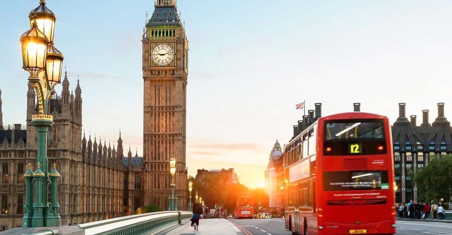 London: 30 London Sights Guided Walking Tour - The Tube connection to the South Bank