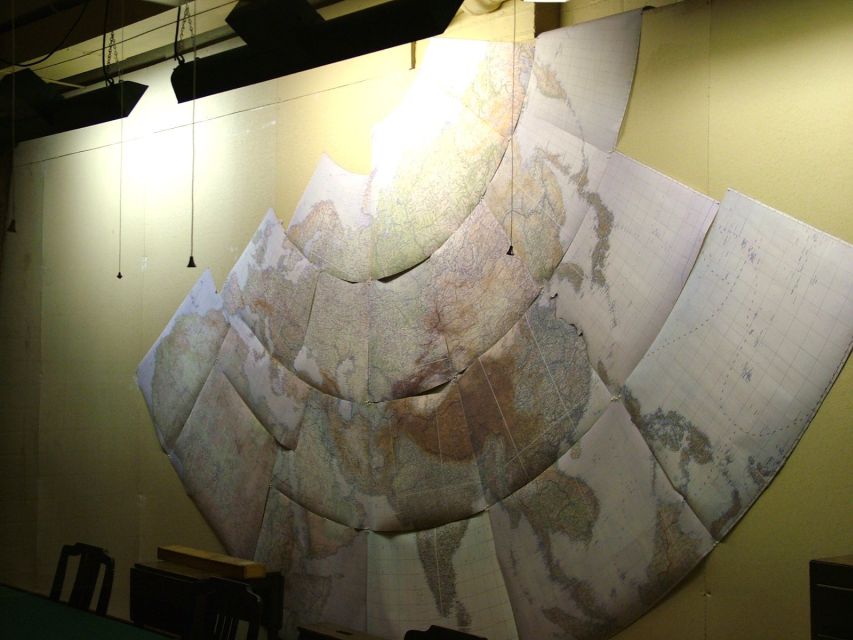 London: 30 Top Sights and Churchill War Rooms Tour - Borough Market and the London Bridge area
