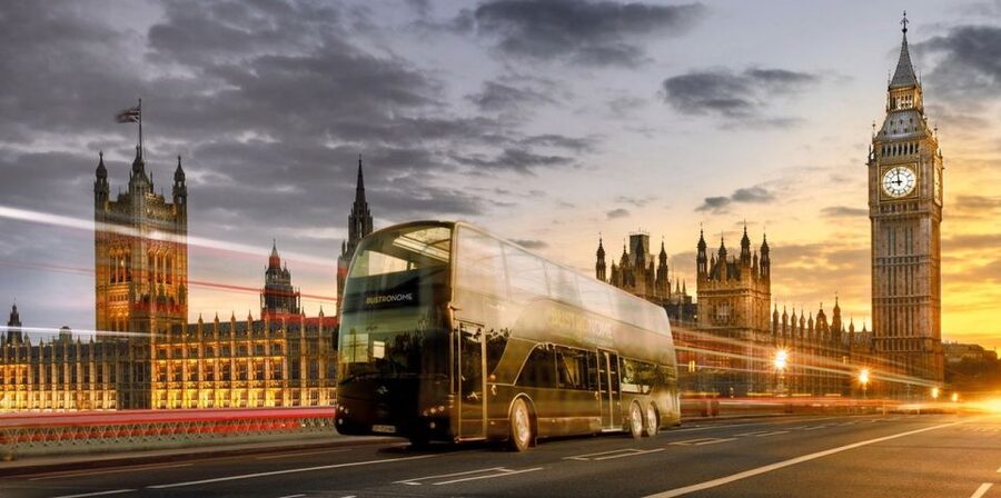 London: 4 Course Lunch Tour by Luxury Coach Bustronome - Who should book this lunch tour?