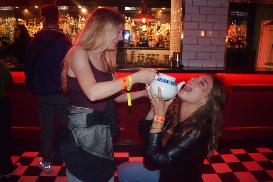 London: 4 Soho Nightclubs Crawl - Dancing, photos, and the social mood
