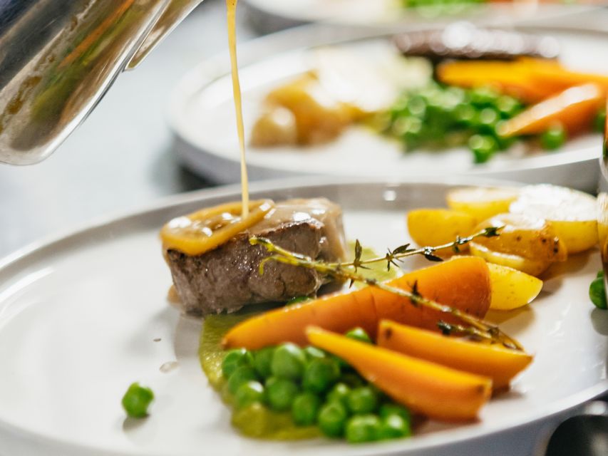 London: 6-Course Gourmet Dinner on a Luxury Coach - Key points before you book