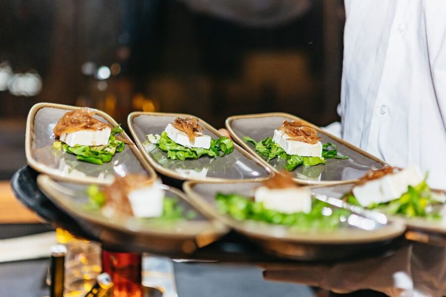 London: 6-Course Gourmet Dinner on a Luxury Coach - Service that makes the unusual setting work