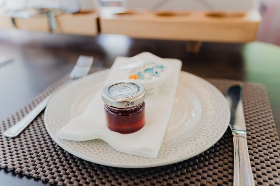 London: Afternoon Tea Bus with a Glass of Prosecco - The best occasions for this bus tour