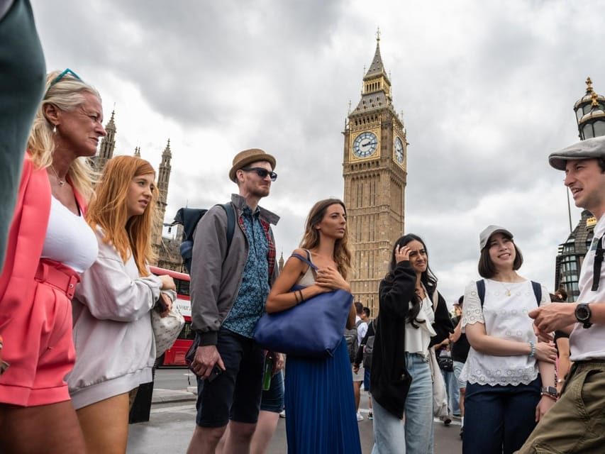 London: Big Ben, Churchill War Rooms & Buck'ham Palace Tour - From Green Park to Buckingham Palace