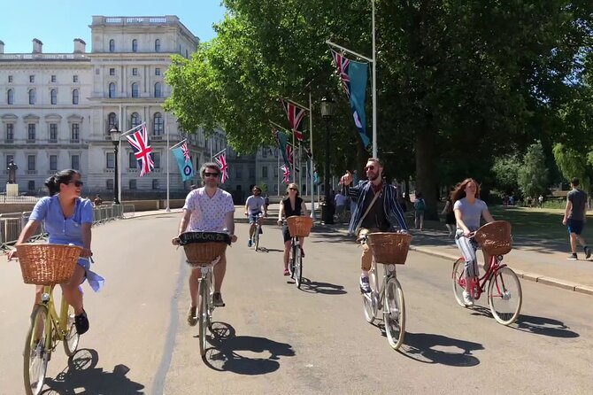 London Bike Tour: Landmarks, Secret Gems, Pub Stop & Street Art - Westminster backstreets, Smith Square, and Dean’s Yard