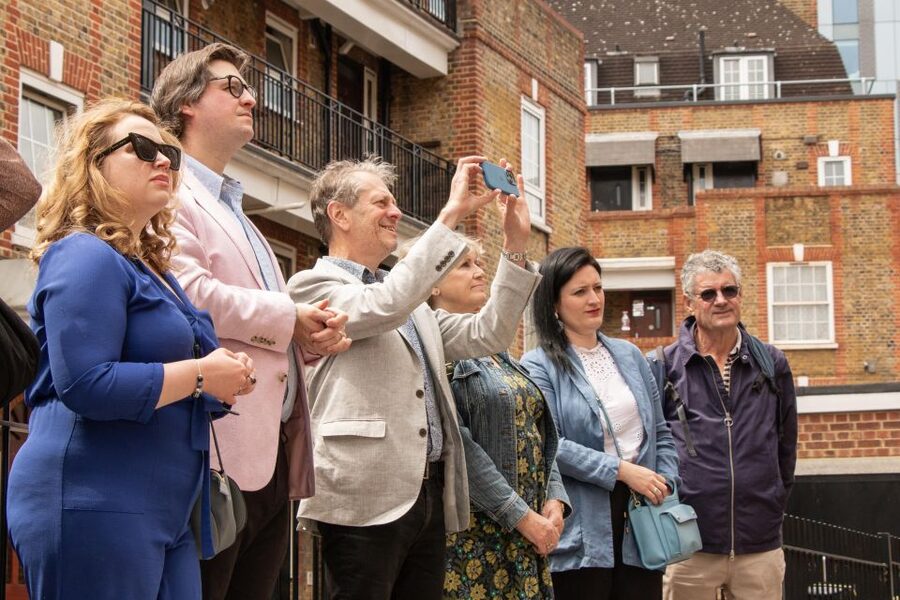 London: Brick Lane, Shoreditch & Spitalfields Food Tour - Spitalfields Market and the East End’s changing face
