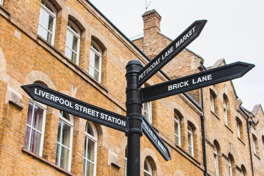 London: Brick Lane, Shoreditch & Spitalfields Food Tour - Shoreditch adds street art and independent food stops