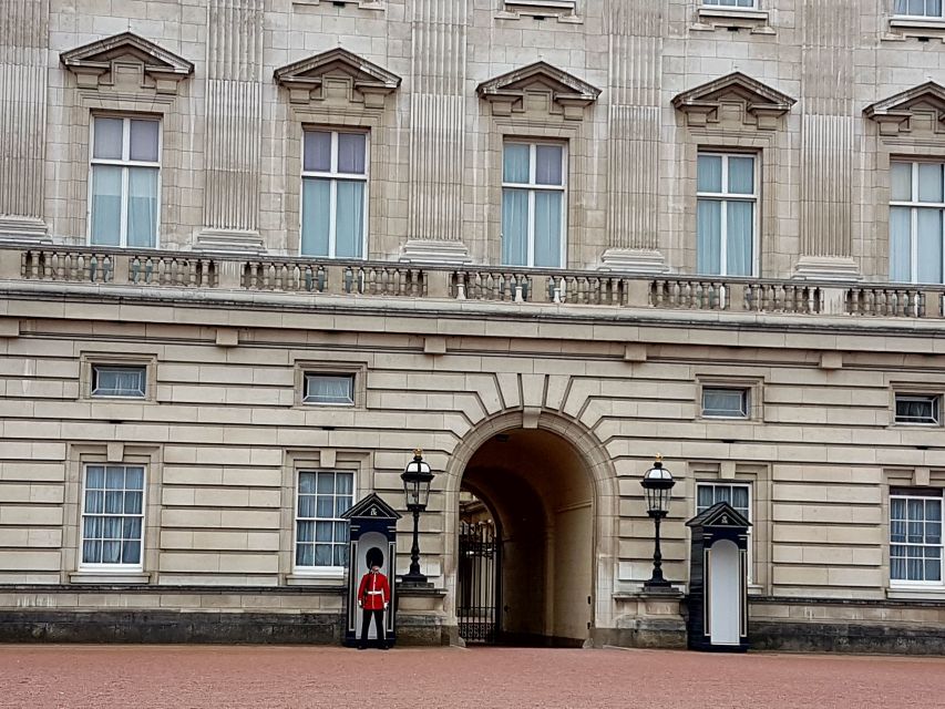 London: British Royalty Walking Tour - Key points to know before booking
