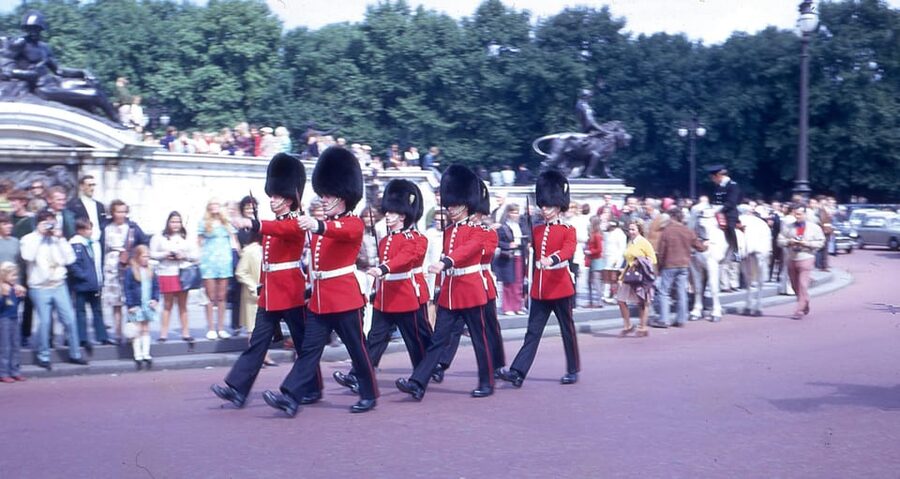 London: Buckingham Palace and Changing of the Guards Tour - Why Buckingham Palace makes a good starting point