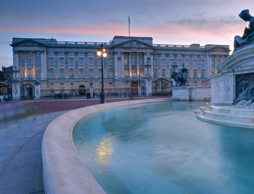 London: Buckingham Palace and Royal London Walking Tour - Horseguards, Westminster, and the chance of a ceremony