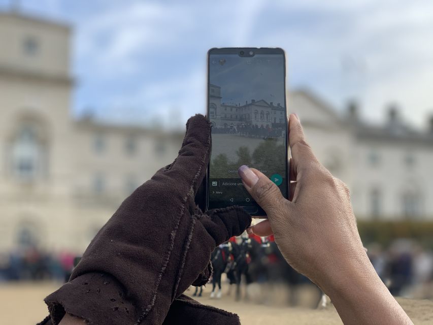 London: Buckingham Palace & Changing of the Guard Experience - Who should book this experience?