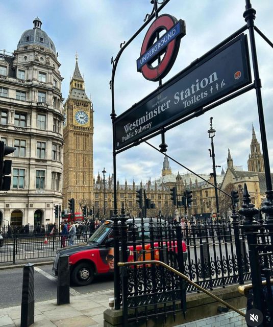 London: Buckingham Palace & Westminster Guided Walking Tour - Whitehall and the mounted Horseguards