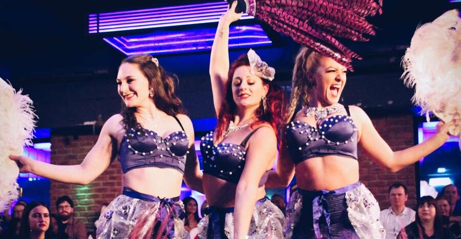 London: Burlesque Cabaret Show in the West End - Arriving at QT in Covent Garden