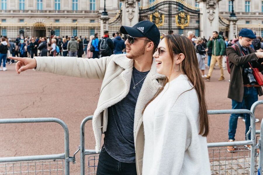 London: Changing of The Guard Tour - Price, pace, and the real value of $15