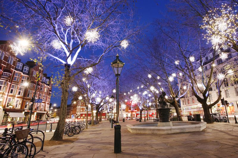 London Christmas Lights Bike Tour - Bond Street, Oxford Street, and Carnaby Street