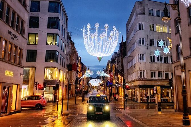 London Christmas Lights Guided Tour by Cab - Bond Street Brings the Luxury Displays
