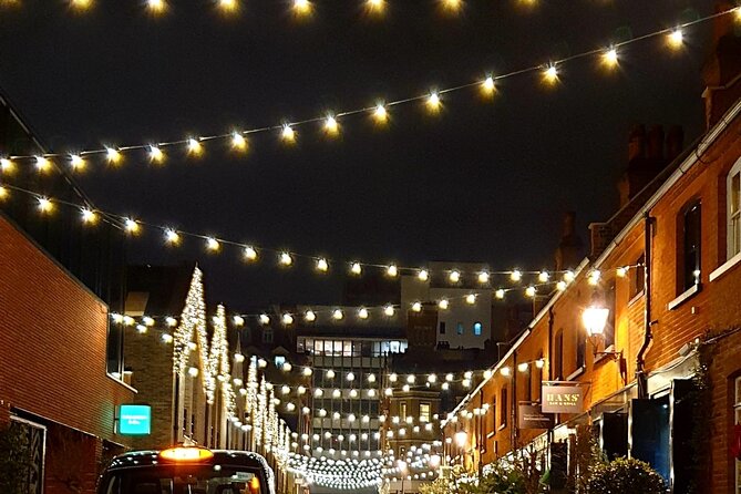 London Christmas Lights Private Tour by Traditional Black Cab - The $553.64 group price and the cramped-cab question