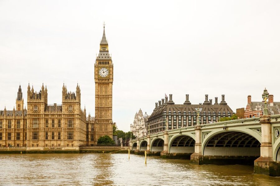 London: Classic Gold 3.5-Hour Bike Tour - The legal district, Leather Lane, and Smithfield Market