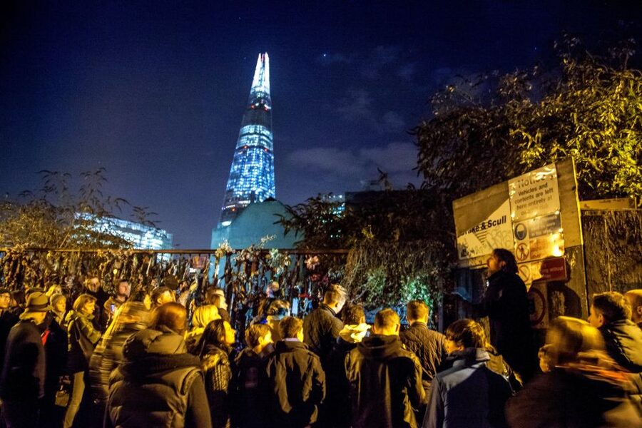 London: Comedy Horror Ghost Tour on a Bus - Fleet Street and the City’s grim stories