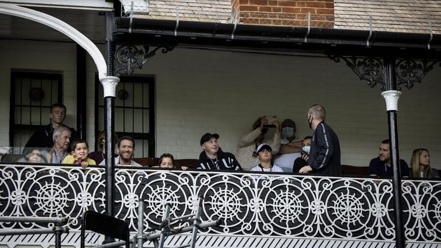 London: Craven Cottage Guided Tour at Fulham Football Club - Key things to know before you book