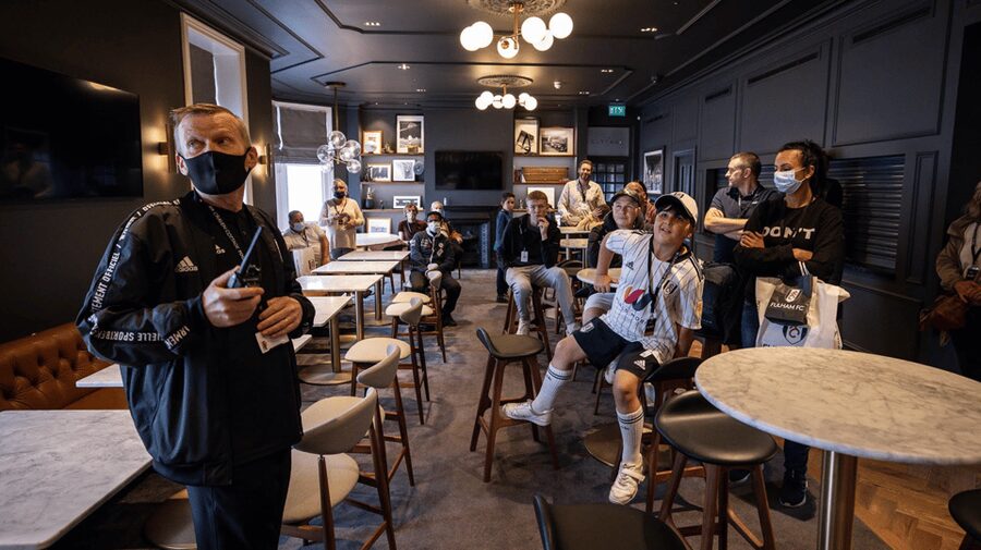 London: Craven Cottage Guided Tour at Fulham Football Club - What the guides add to the 75 minutes