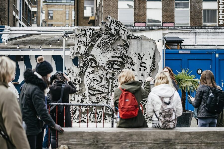 London: East End Street Art Tour and Spray Painting Workshop - Who will enjoy this most