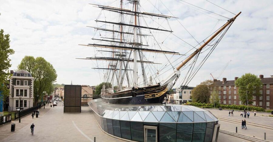 London: Entrance Ticket to the Cutty Sark - Take the wheel and look up from the main deck