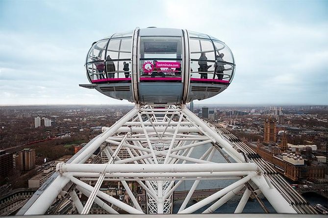 London Eye River Cruise and London Eye Ticket Option - The sights between Parliament and the Tower