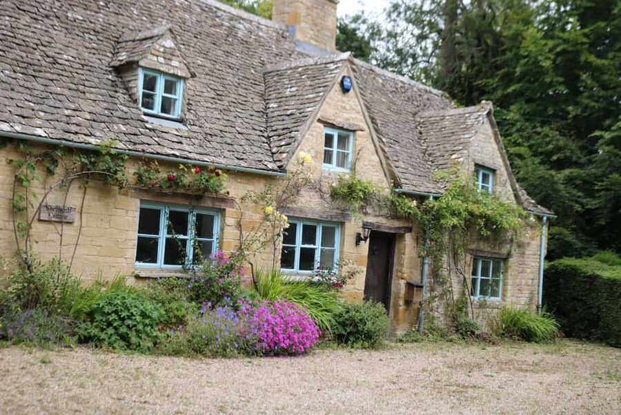 London: Full Day Cotswolds Tour with Shakespeare's Stratford - Broadway Tower and the Cotswold high ground