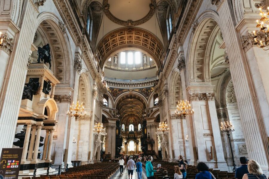 London: Full Day Tower, St. Paul's, Cruise & Eye Experience - Buckingham Palace and the Guard Change