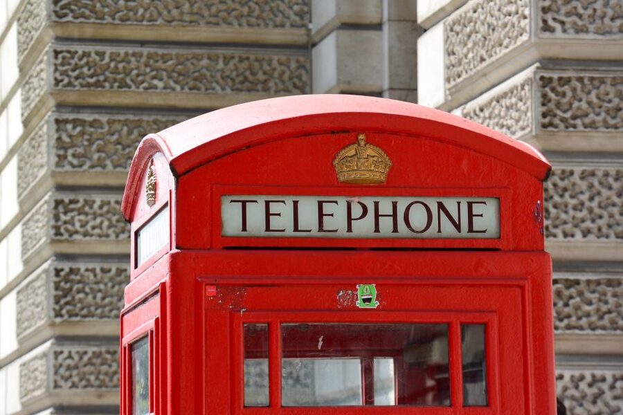 London: German-Speaking Guided Tour of Westminster - The Mall, Clarence House, and St. James’ Palace