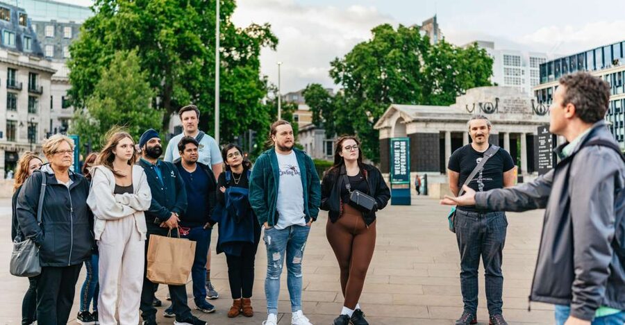 London: Ghastly Ghosts 2-Hour Walking Tour - Starting at All Hallows-by-the-Tower