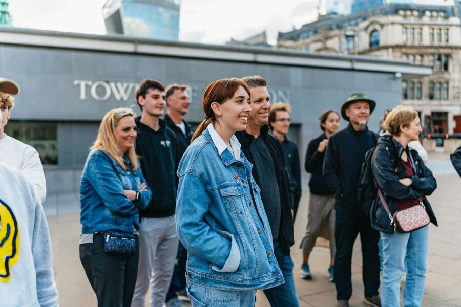 London: Ghastly Ghosts 2-Hour Walking Tour - Smithfield Market and the tour’s heaviest stories