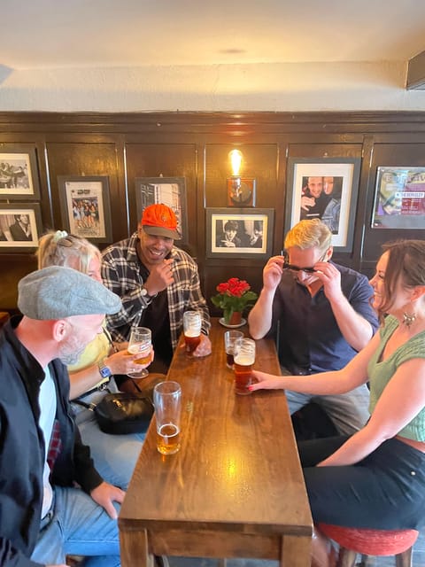 London: Great British Pubs Walking Tour - The first backstreets: mews houses and famous neighbors